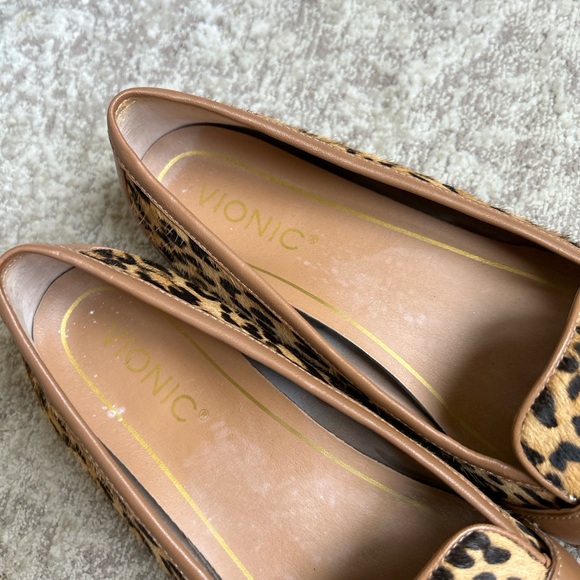 Vionic Savannah Leopard Print Flats - Picture 4 of 8